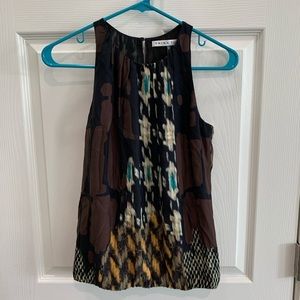2/$35 - Trina Turk‎ sleeveless top sz Sm